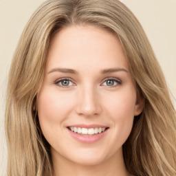 Luna Everhart